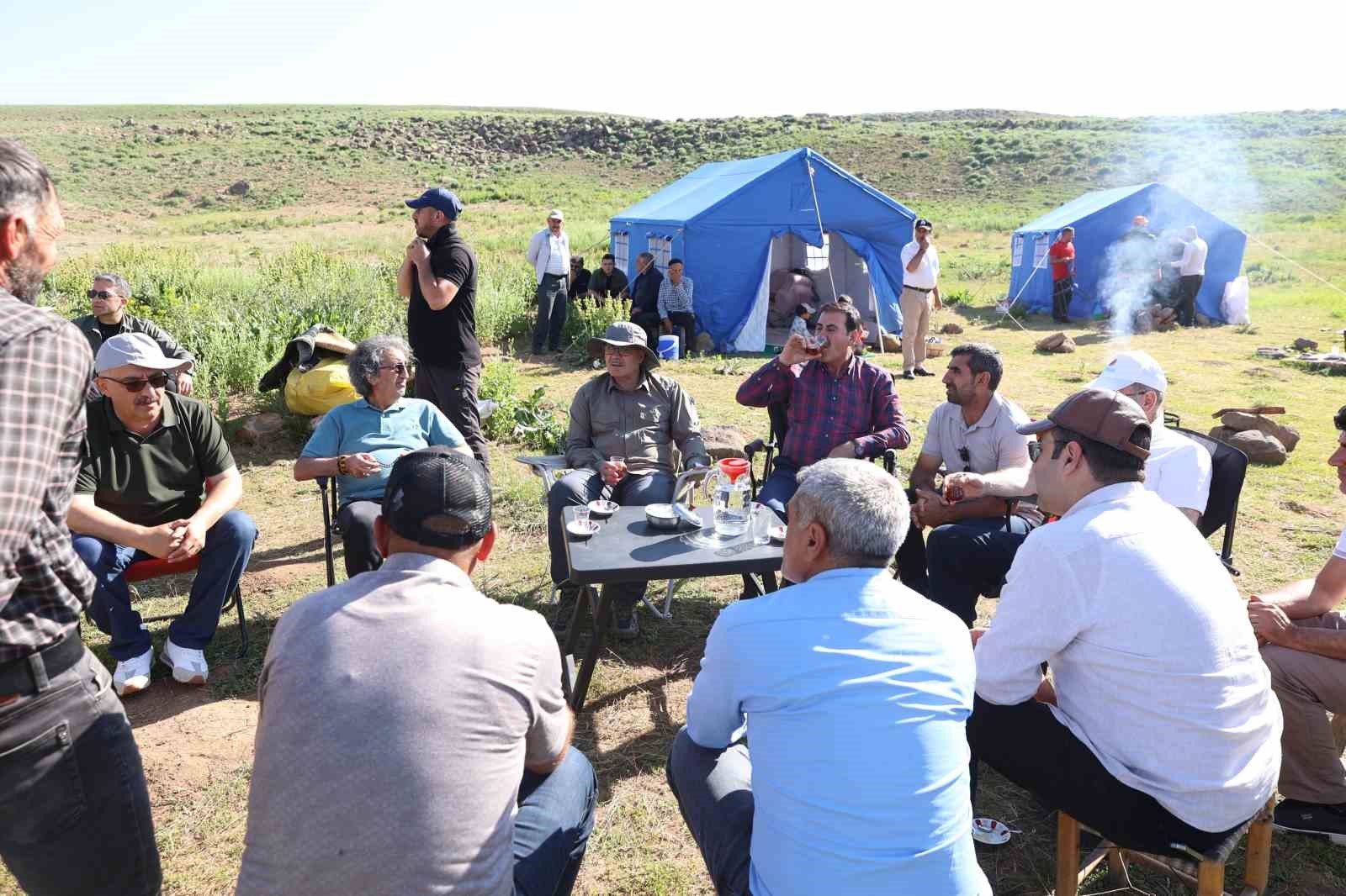 Bir zamanlar güvenlik nedeniyle kullanılamayan yaylalar, bugün hayvancılığın merkezi oldu 8 bir zamanlar guvenlik nedeniyle kullanilamayan yaylalar bugun hayvanciligin merkezi oldu 4 jO1Eghfu