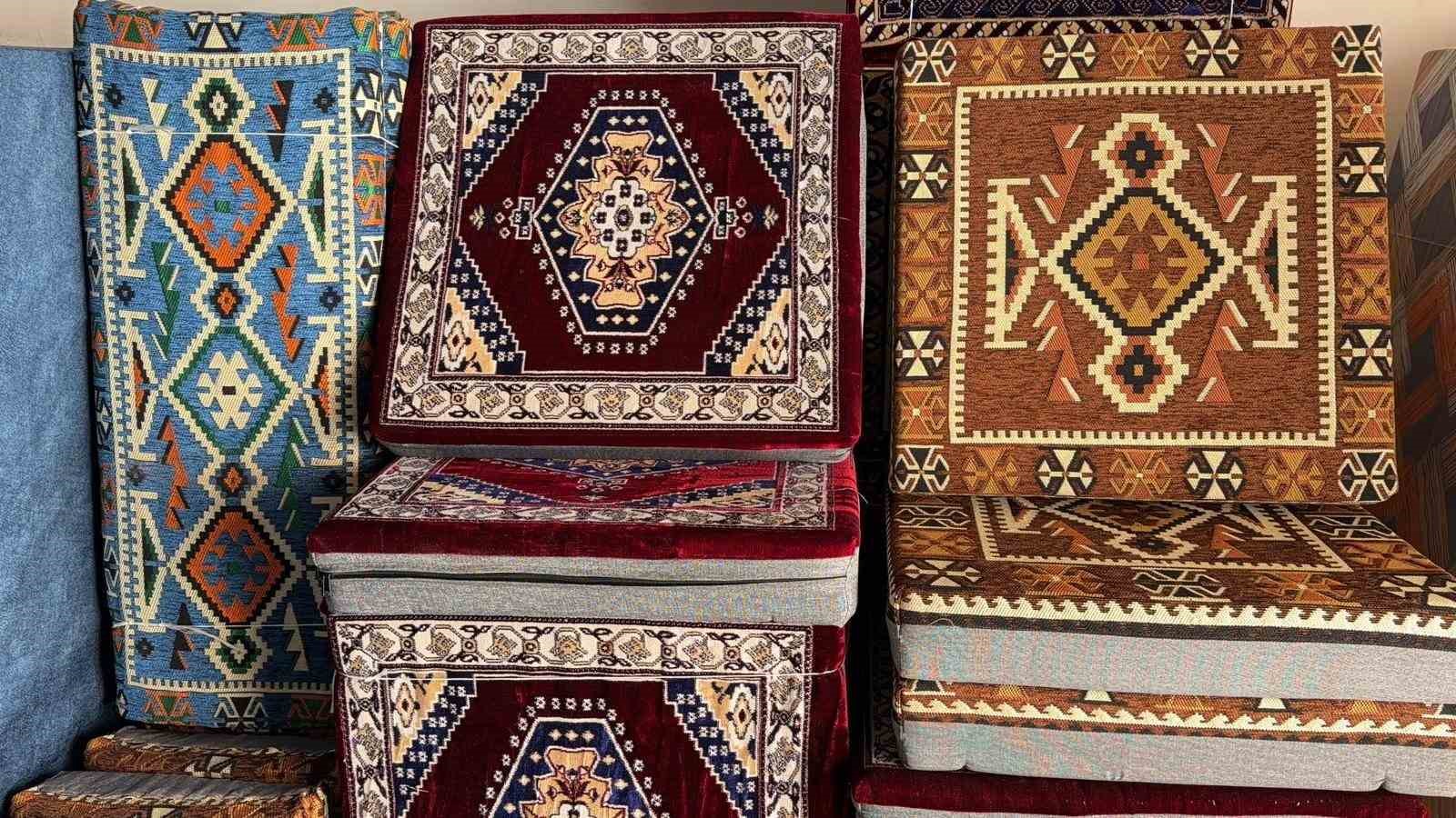 bir zamanlar her evde bulunan hasir yastiklar zamana yenik dustu 1 XIfRTCiJ