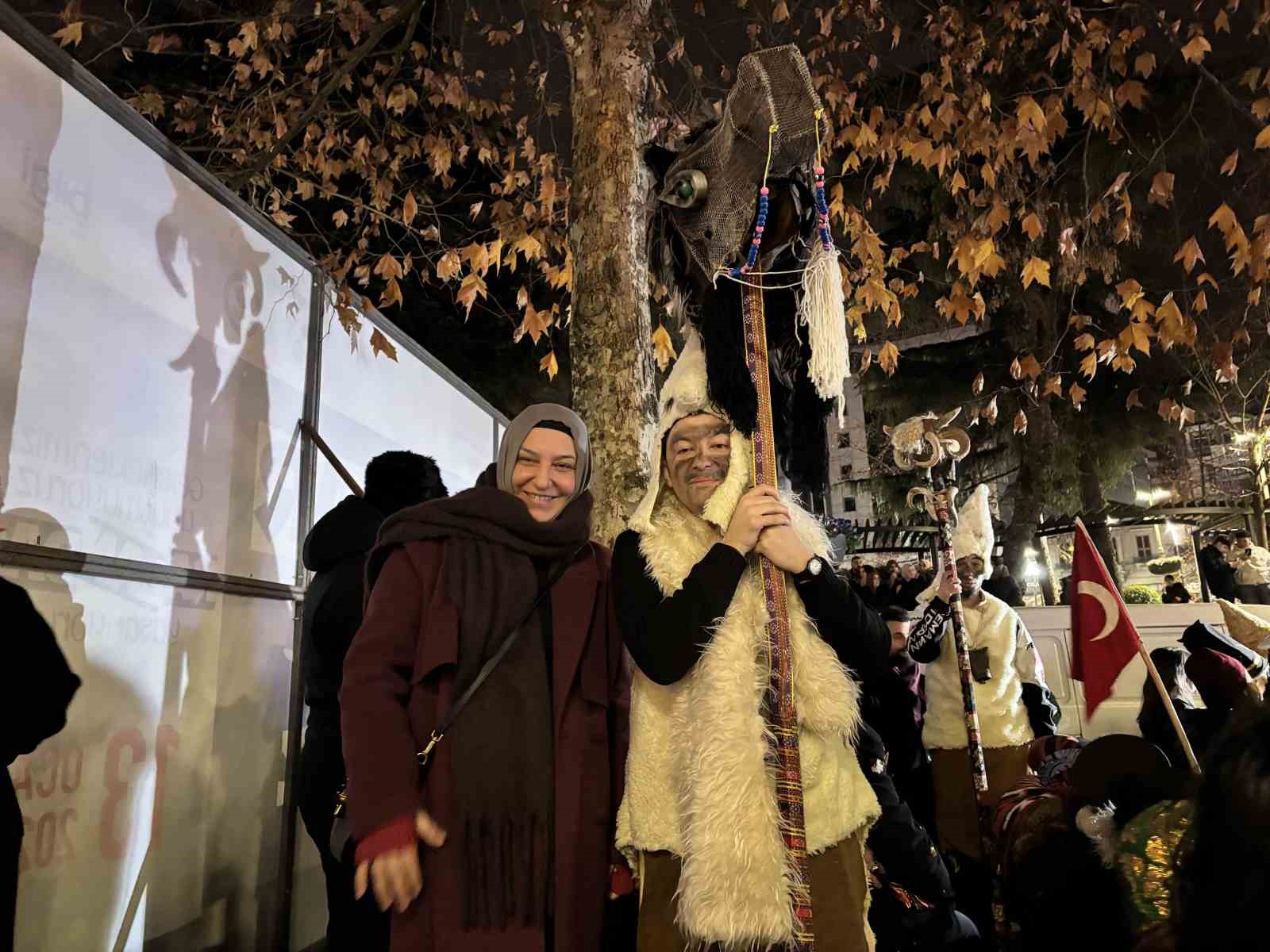 birbirinden ilginc kostumlerle kalandar gelenegi yasatildi 7 iAIfebda