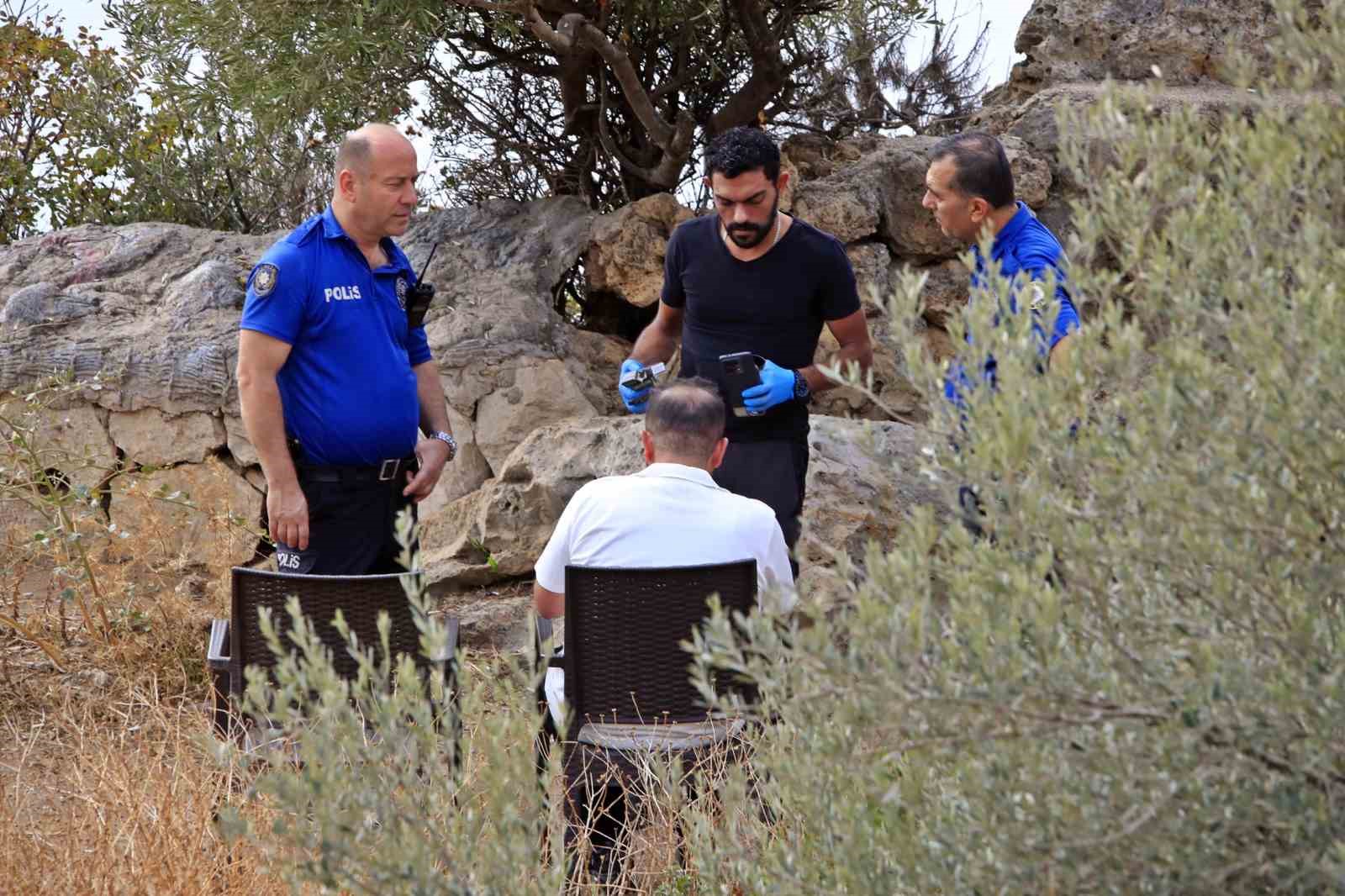 biri olumun ucunda digerleri manzara keyfinde 6