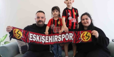 biriktirdigi-tum-parasini-sampiyonluk-icin-bagisladi-uAfMRXJ4.jpg