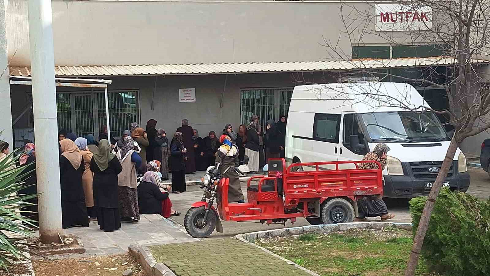 birlikte ava gittigi kuzenini vurdu 1 olu 0 6RTAmuwg