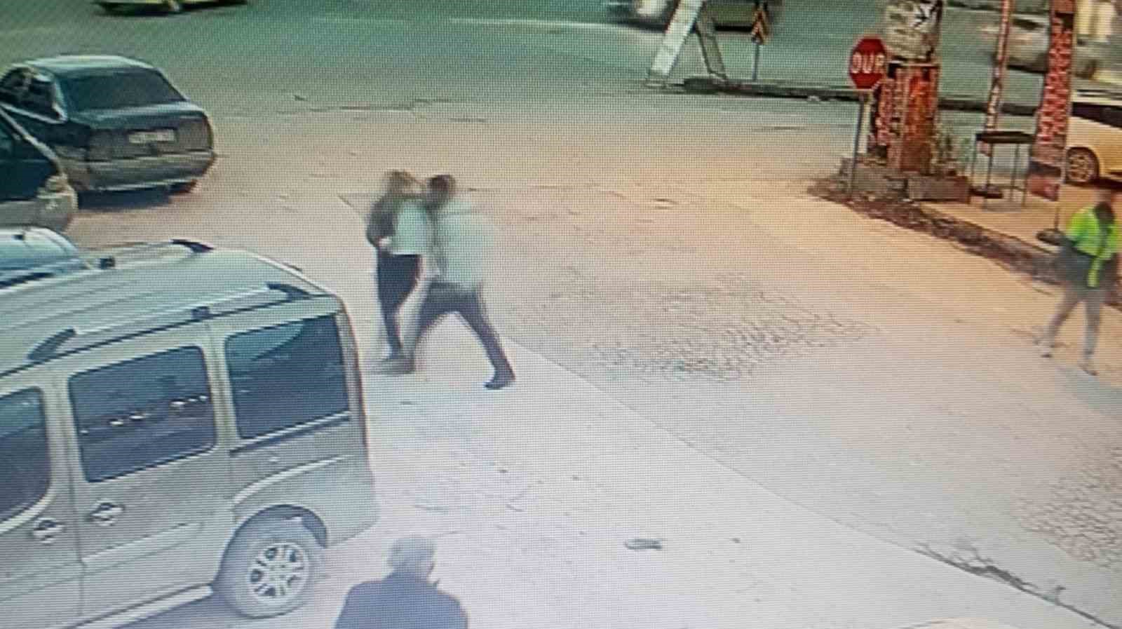 birlikte yasadigi kadini silahla tehdit eden sahis gozaltina alindi 2 h4ZjyaSk
