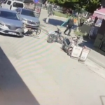 bisikletiyle-aniden-yola-cikan-cocuga-otomobil-carpti-hXwFFj5t.jpg