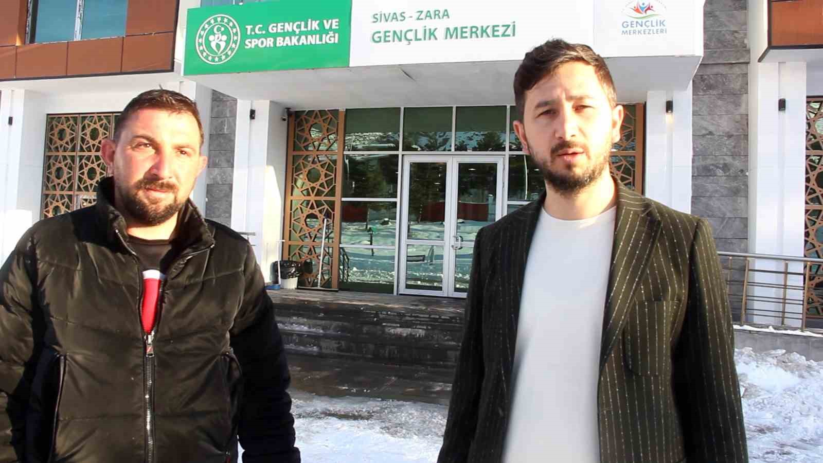 bitkin haldeki kizil sahini dkmp ekiplerine teslim ettiler 2 3PGB1CH7