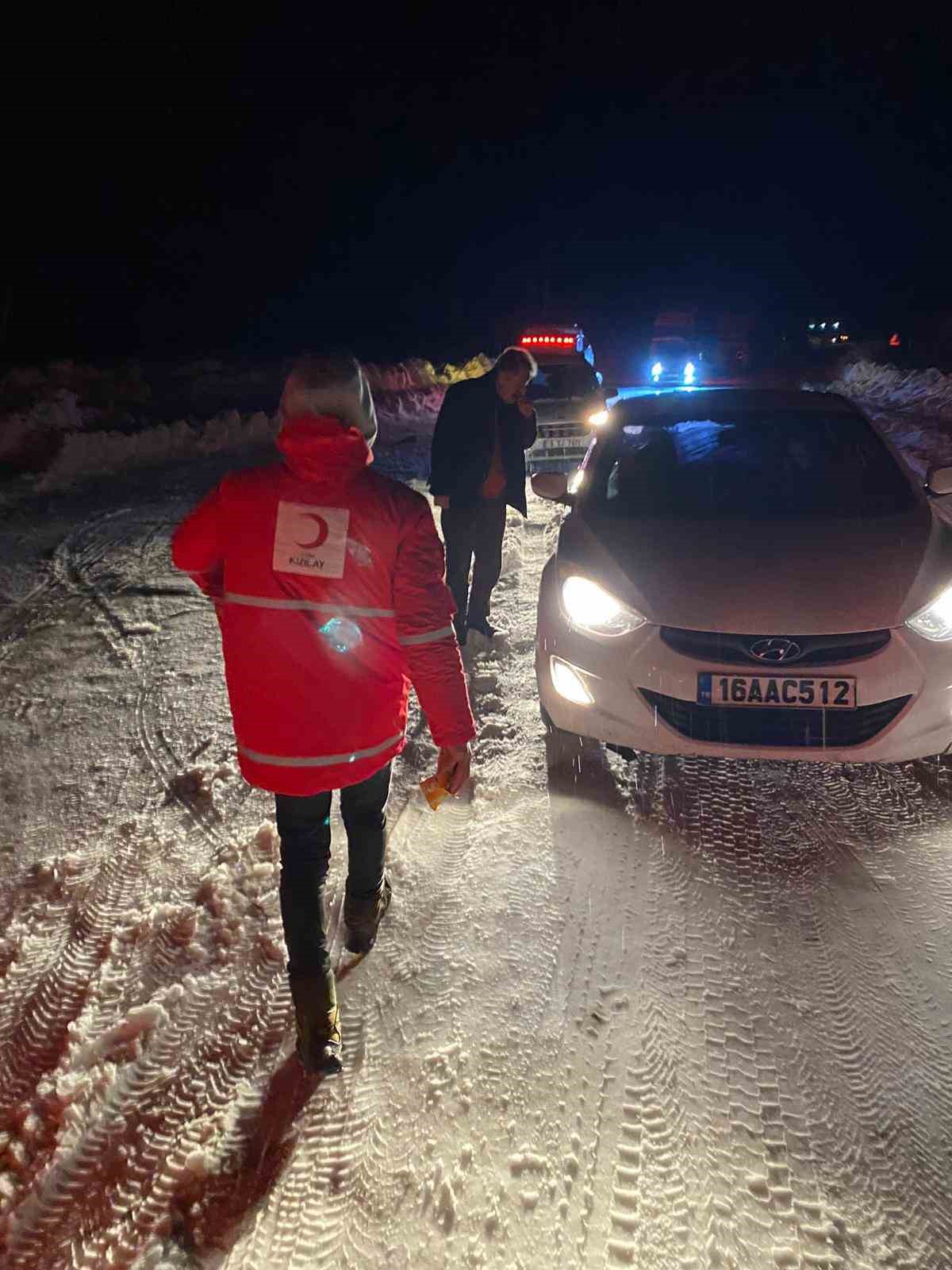 bitlis baykan yolu ulasima kapandi 3 saat sonra kontrollu acildi 5 KaR7L9KK