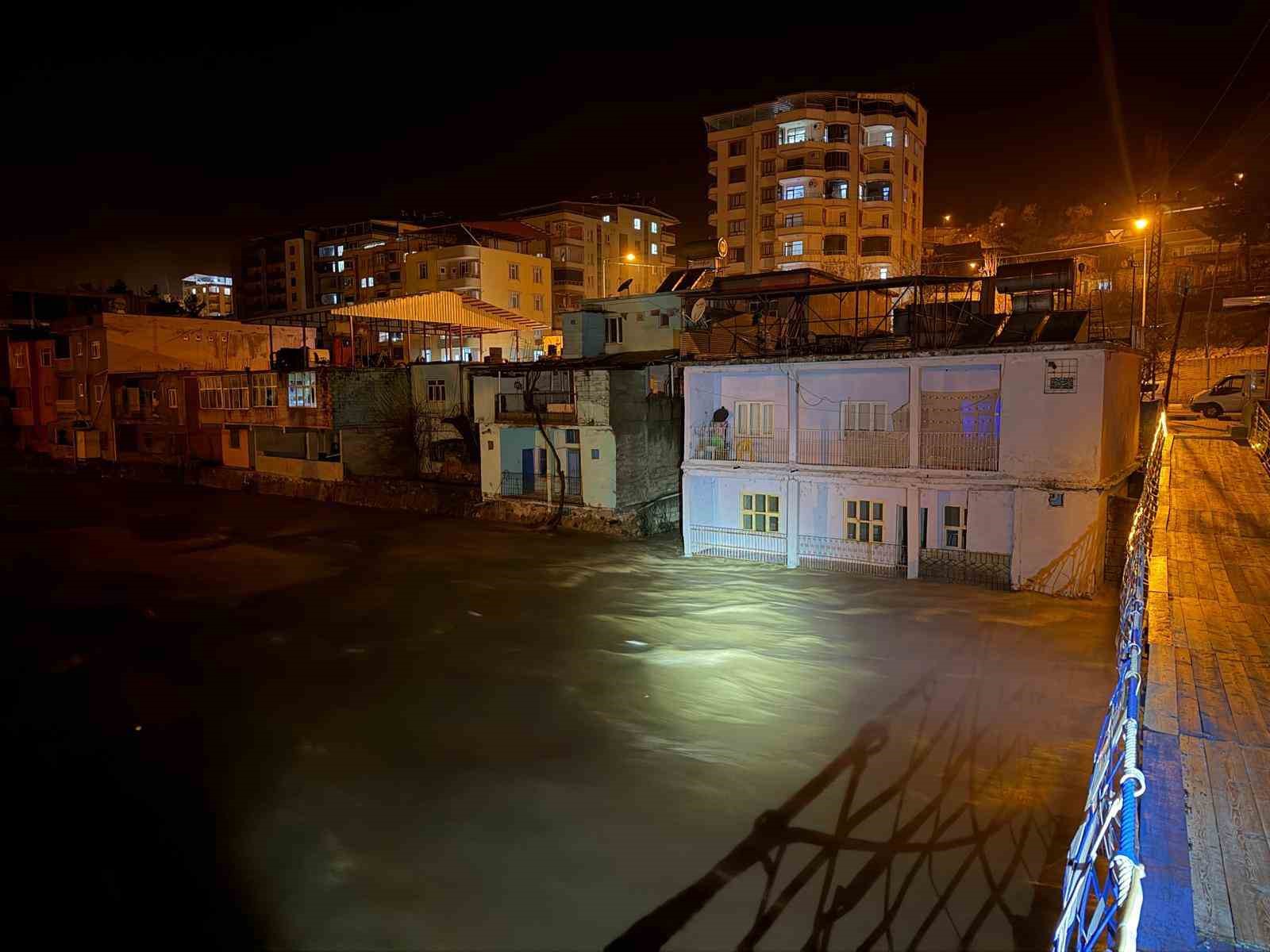 bitlis cayinin su seviyesi artti baykanda tedbir alindi 2 bGWEypVd