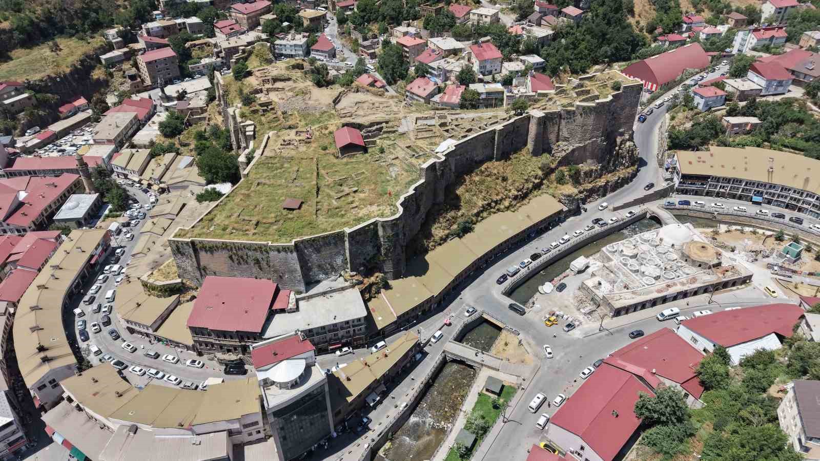 bitlis kalesinde kazilar buyuk olcude tamamlandi 1 3gjpnjSr