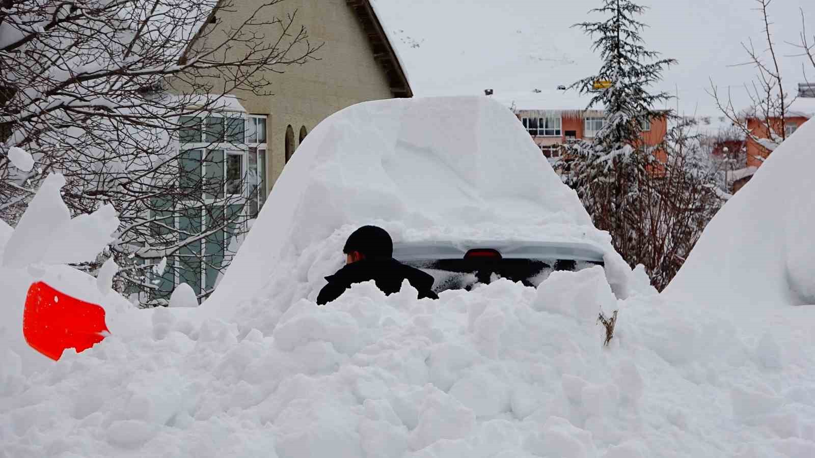 bitlis kara gomuldu 294 koy yolu ulasima kapandi 5 2gvAvQ8q