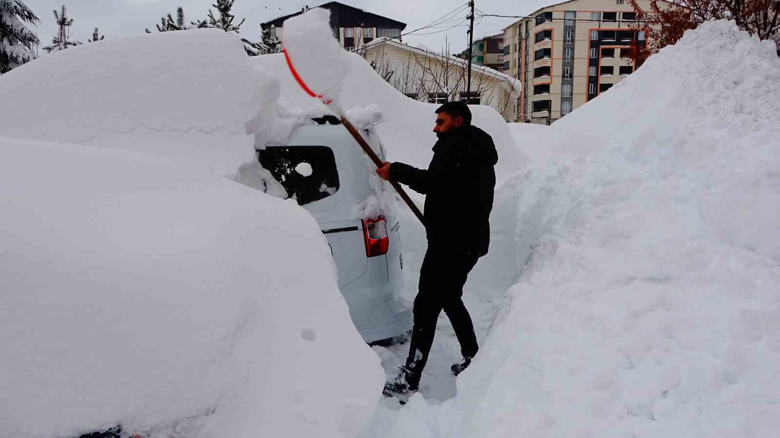 bitlis kara gomuldu 294 koy yolu ulasima kapandi 6 33U7KqOR