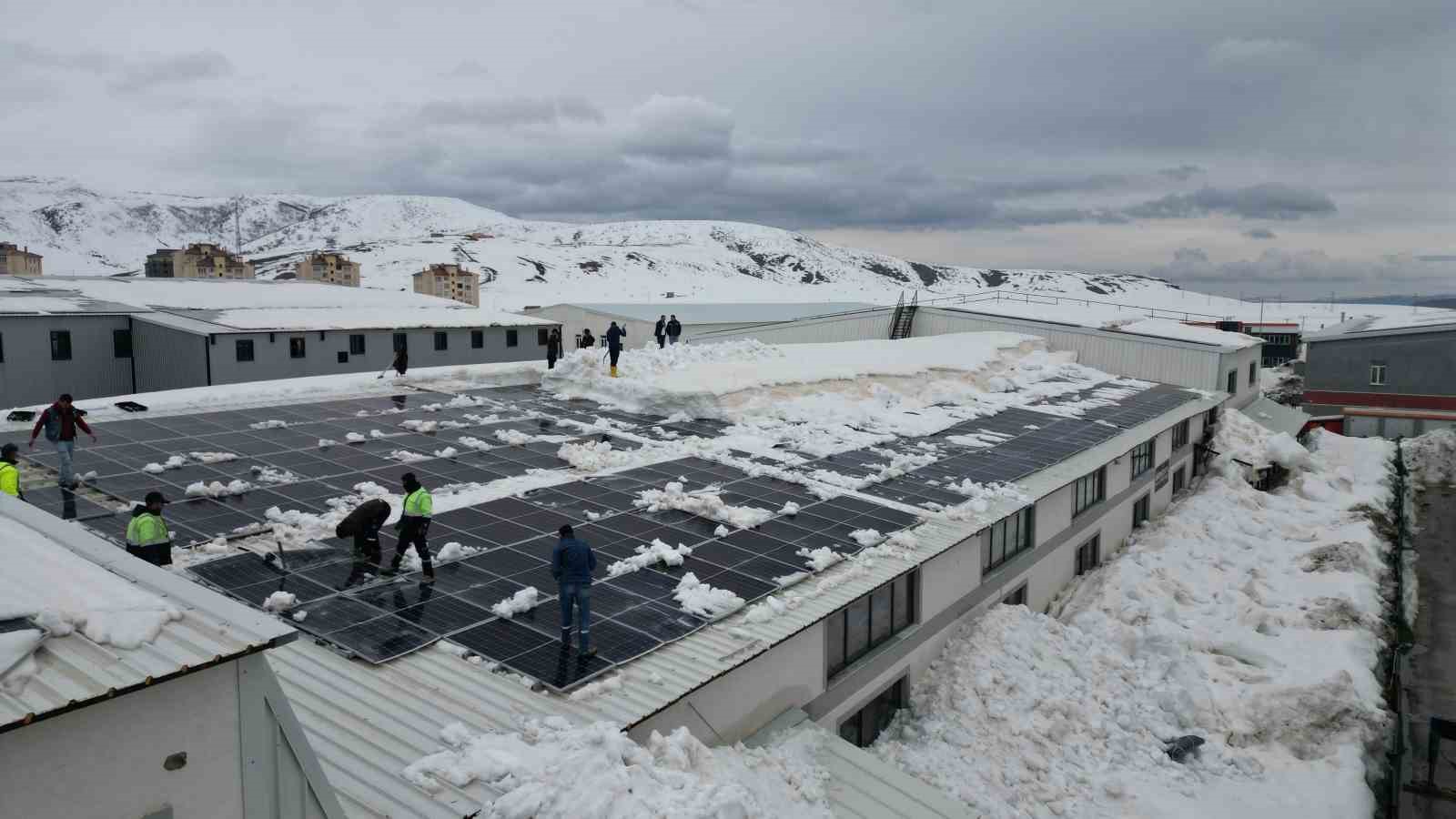 bitlis osbdeki catida kar yukune karsi vincli cozum 2 8JsShYKu