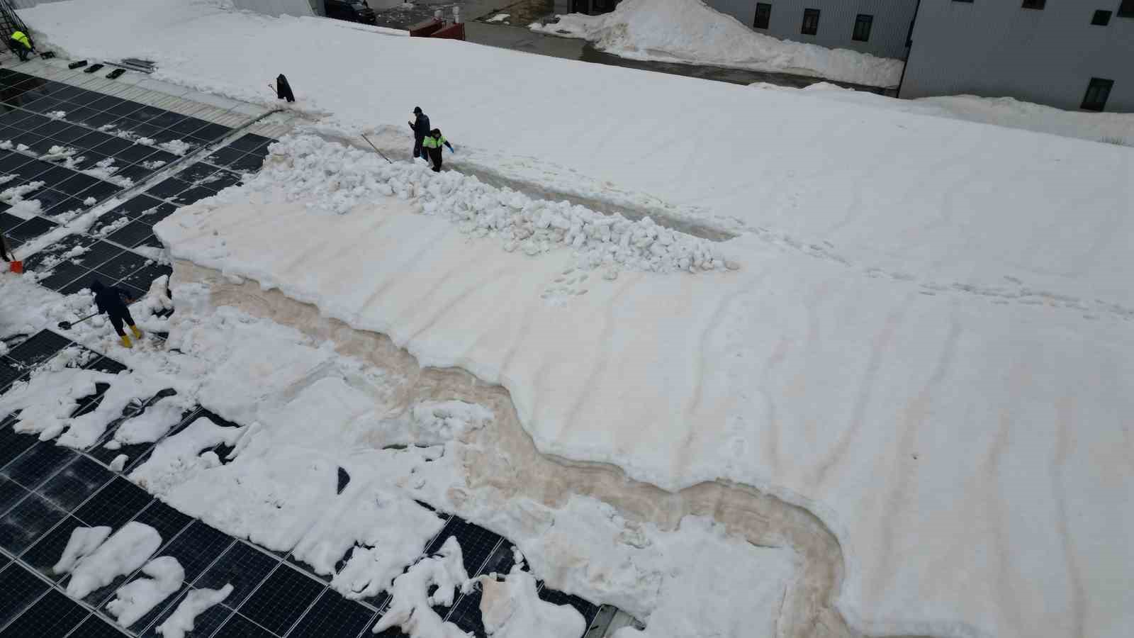 bitlis osbdeki catida kar yukune karsi vincli cozum 5 iL1tPY33