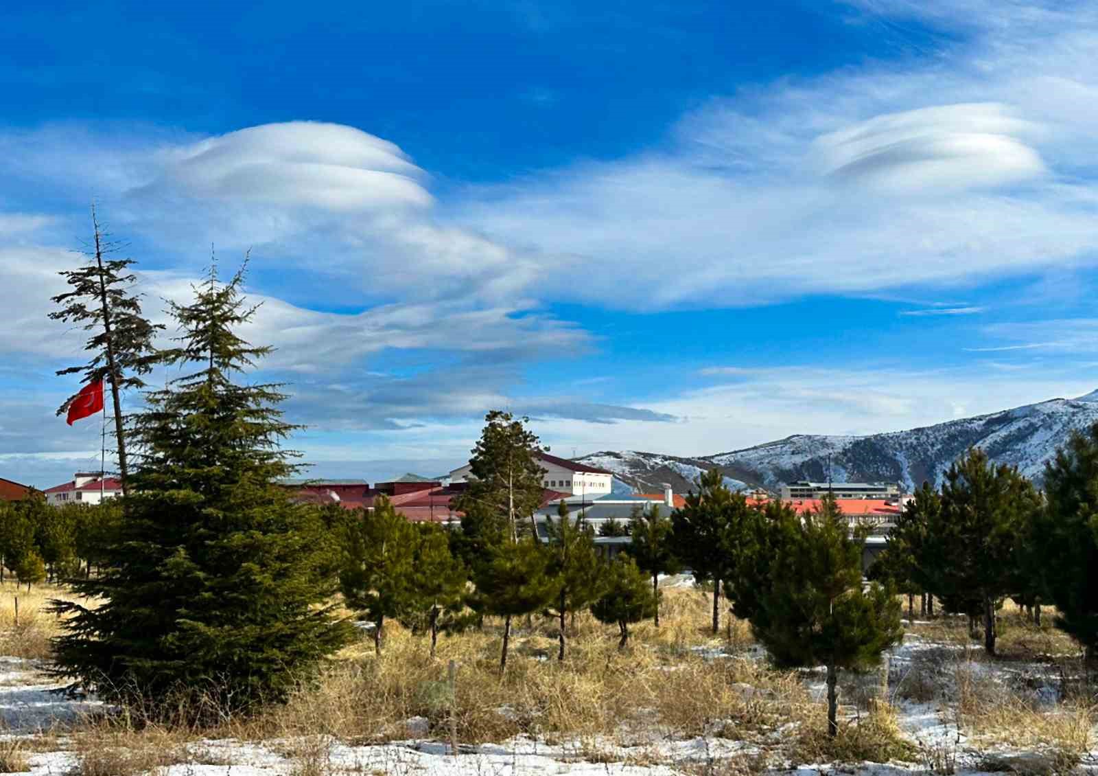 bitlis semalarinda lentikuler bulut goruntulendi 2 6KGsvYOd