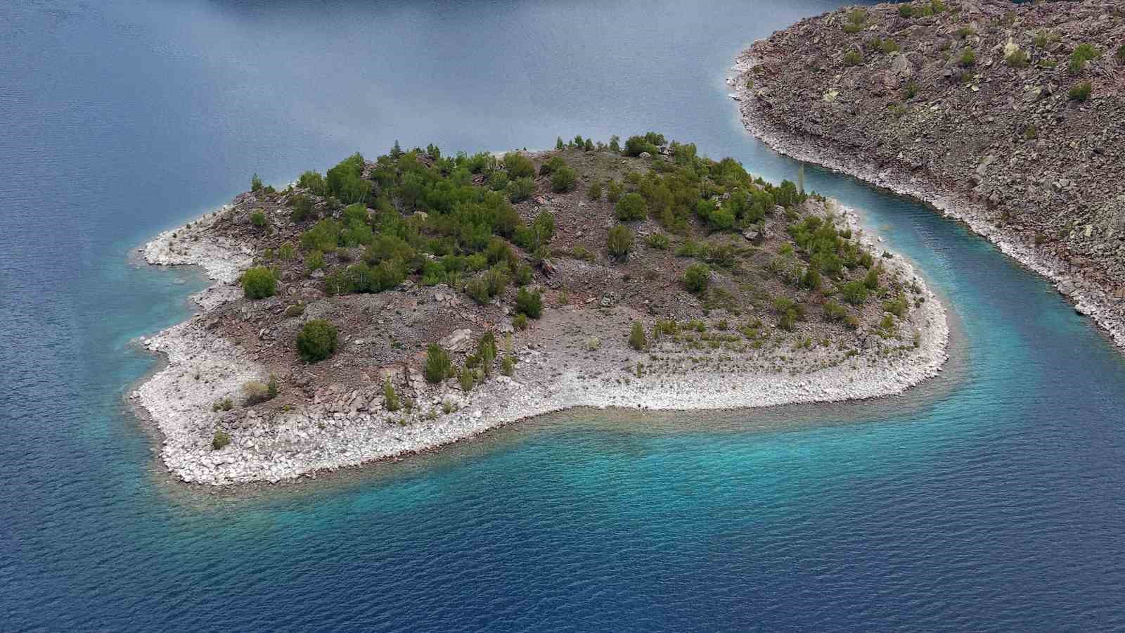 Bitlis’in doğa harikası Nemrut’ta hafta sonu hareketliliği 9 bitlisin doga harikasi nemrutta hafta sonu hareketliligi 5 Fv2hsLad