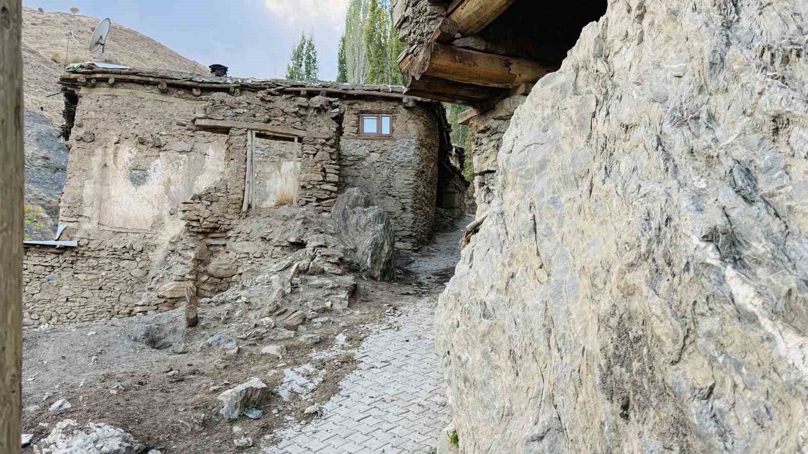 bitlisin tarihi tas evlerinde sonbahar guzelligi 3 ICHmOMc3
