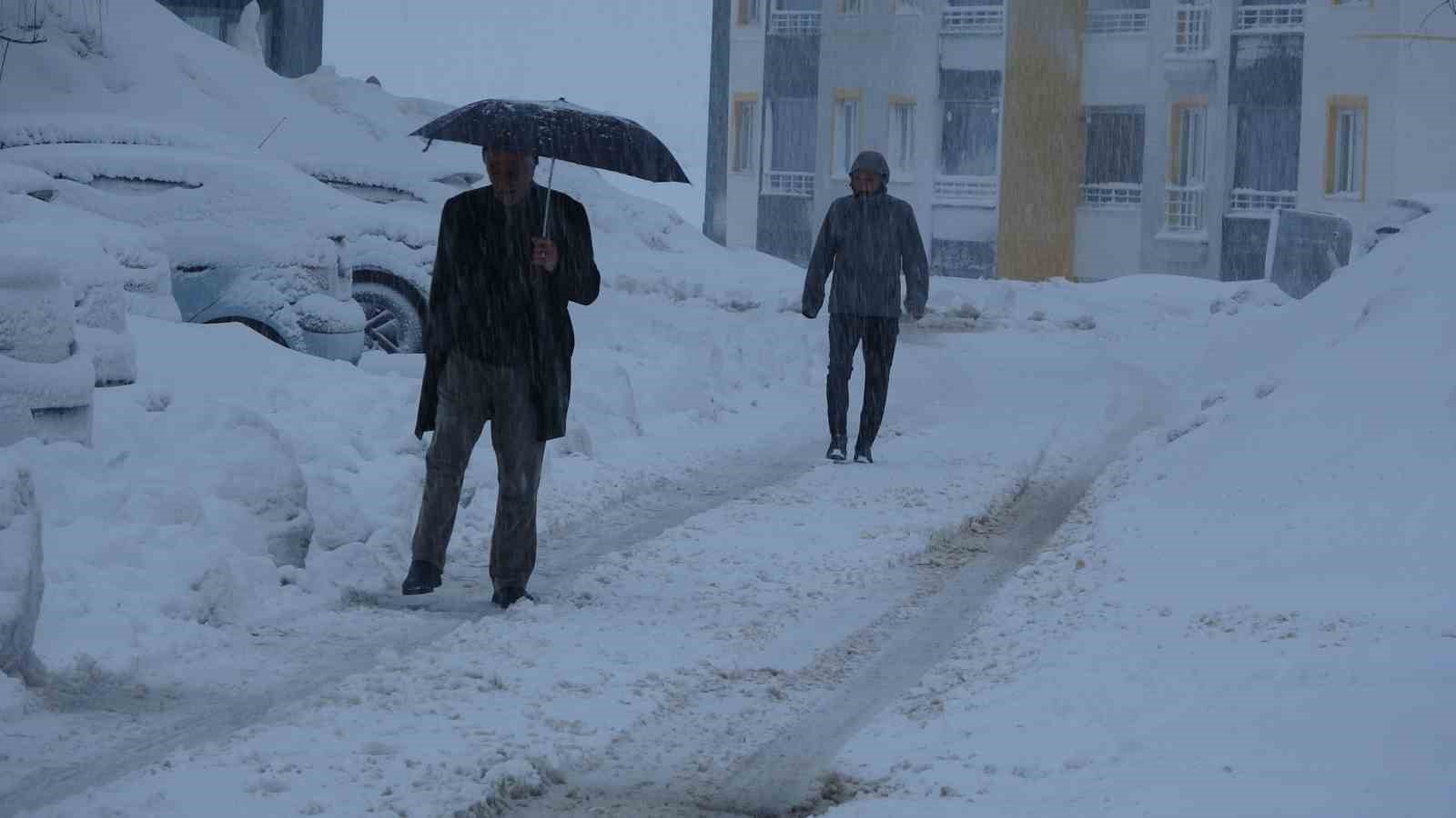 bitliste 165 koy yolu kardan kapandi 3 vNysCjgd