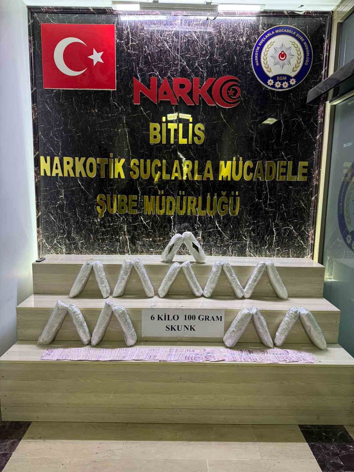 bitliste 6 kilo 100 gram skunk maddesi ele gecirildi 4