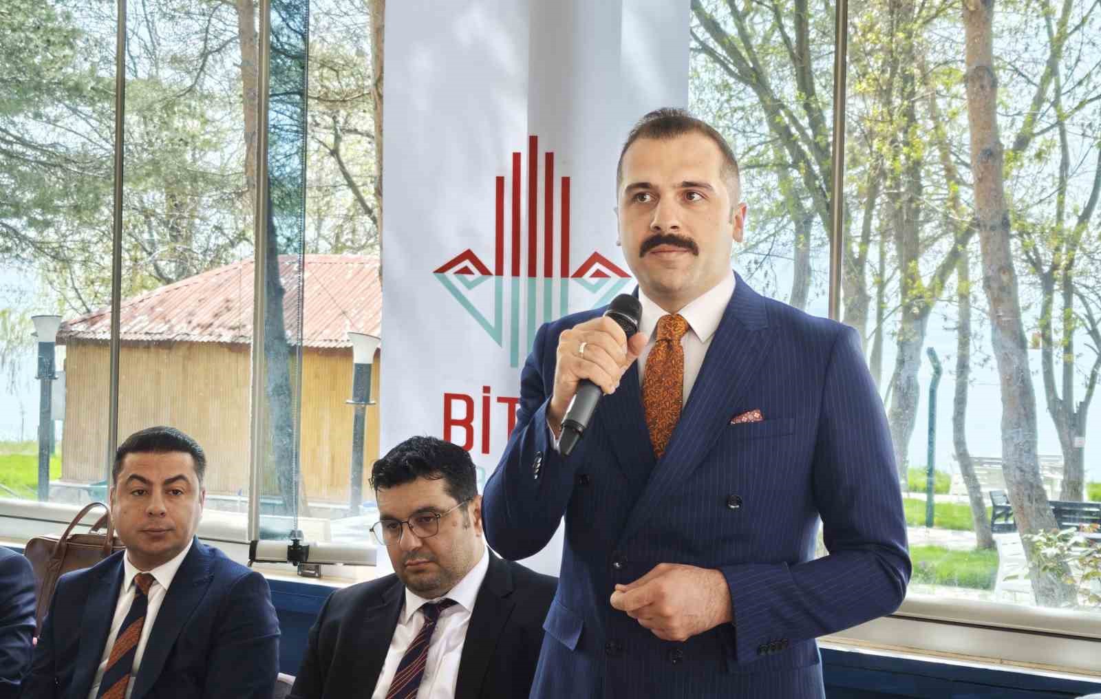 bitliste geleneksel ahlat tas isciligi calistayi duzenlendi 3 L9cCUYUq