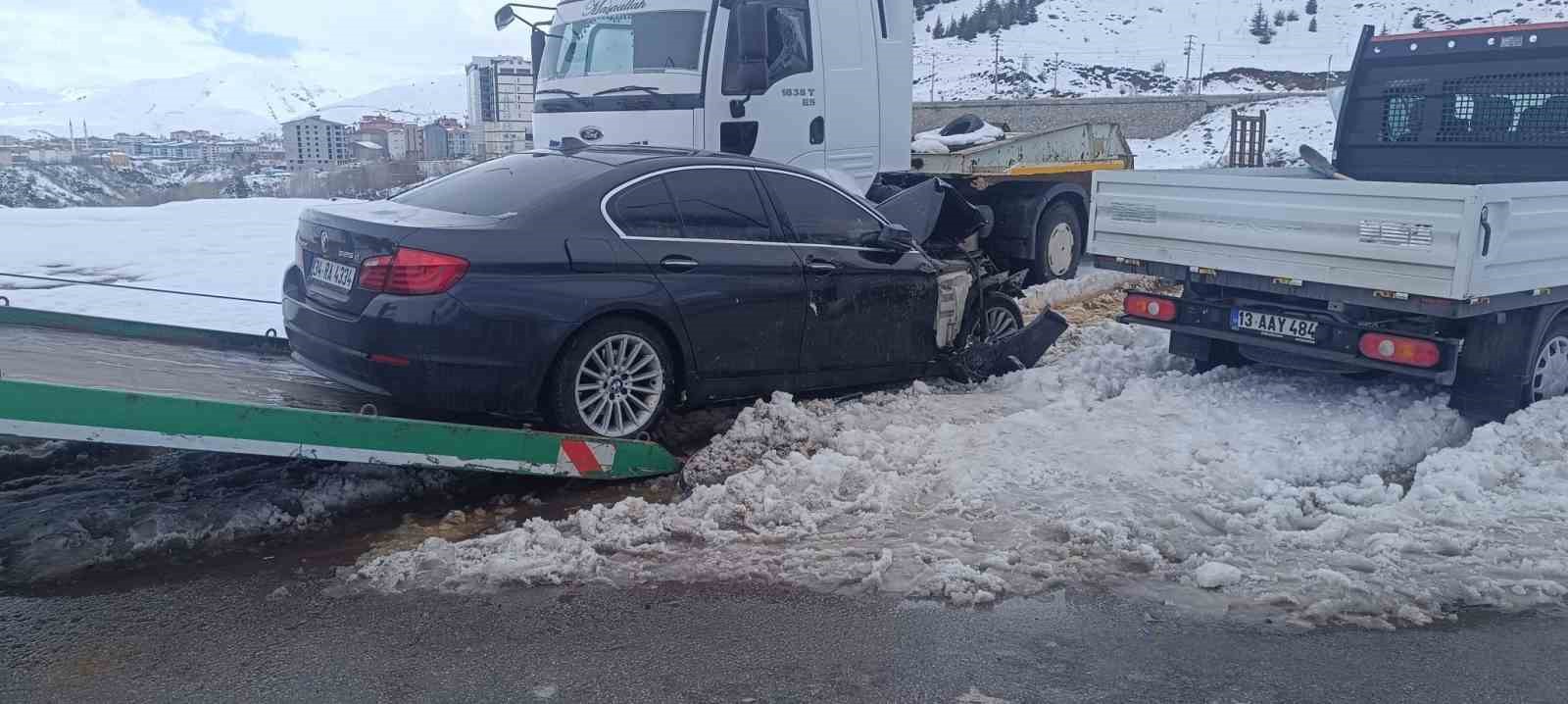 bitliste iki ayri kaza 12 yarali 6 VVsW61Uu