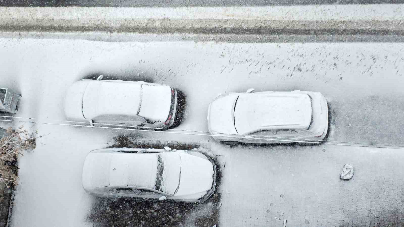 bitliste kar surprizi nisan ayinda kent beyaza burundu 3 wTql7VLd