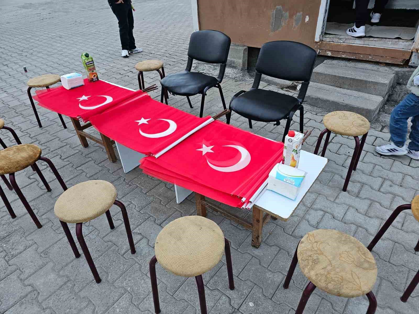 bitliste kavga ihbarina gelen polislere pastali surpriz 4 HzSKufbi