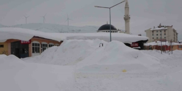 bitliste-kis-sartlari-agirlasiyor-124-koy-yolu-kapandi-7MYD7iEn.jpg