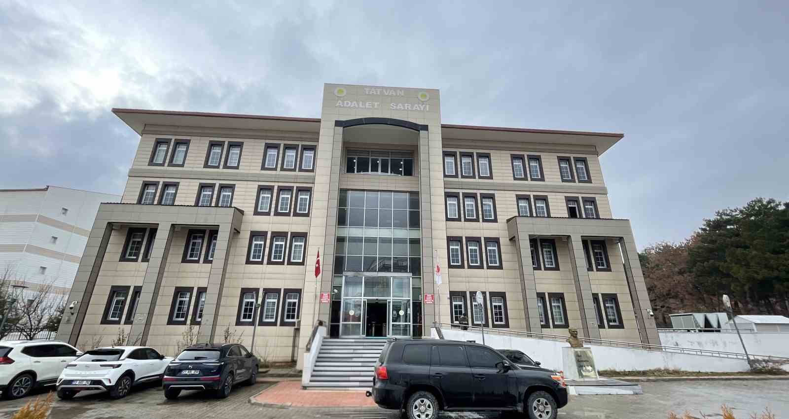bitliste sahte altin operasyonunda 2 tutuklama 0 LJROrMVN