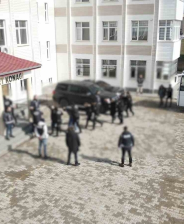 bitliste-tefeci-sebekesine-operasyon-7-tutuklama-dzgWdFz6.jpg