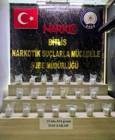 bitliste-yakit-deposuna-gizlenen-15-kilo-esrar-ele-gecirildi-skGeQRsq.jpg