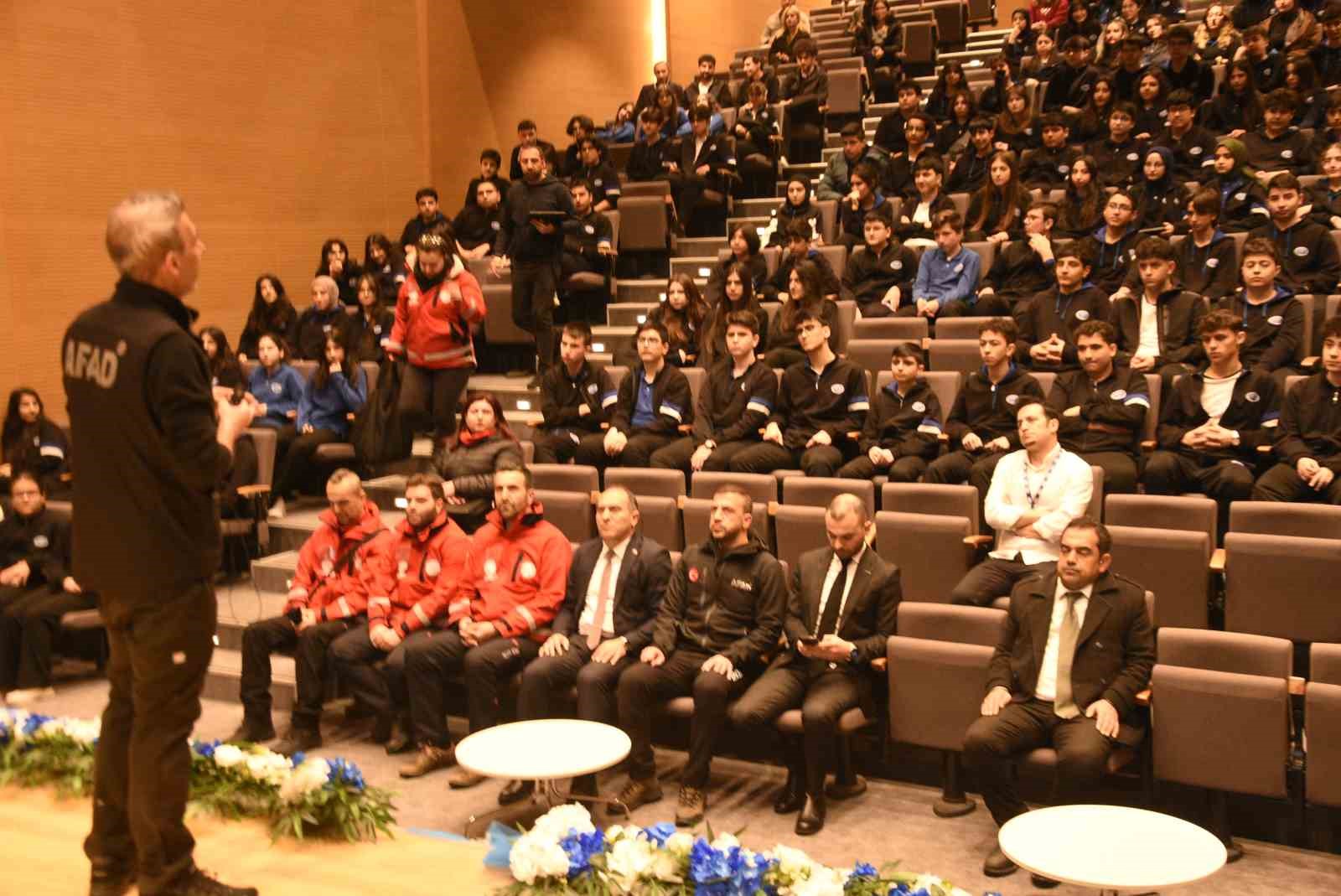 bitlisteki okullarda deprem tatbikati yapildi 5 LqfmU5vD
