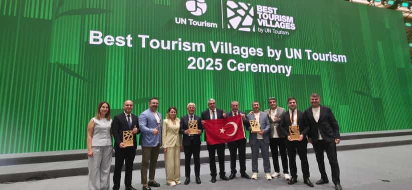 bmden antalyanin tatil koyu kaleucagiza en iyi turizm koyleri 2025 odulu 1 fcPLggLR