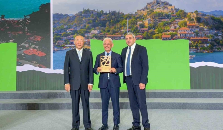 bmden-antalyanin-tatil-koyu-kaleucagiza-en-iyi-turizm-koyleri-2025-odulu-I3LnItFr.jpg