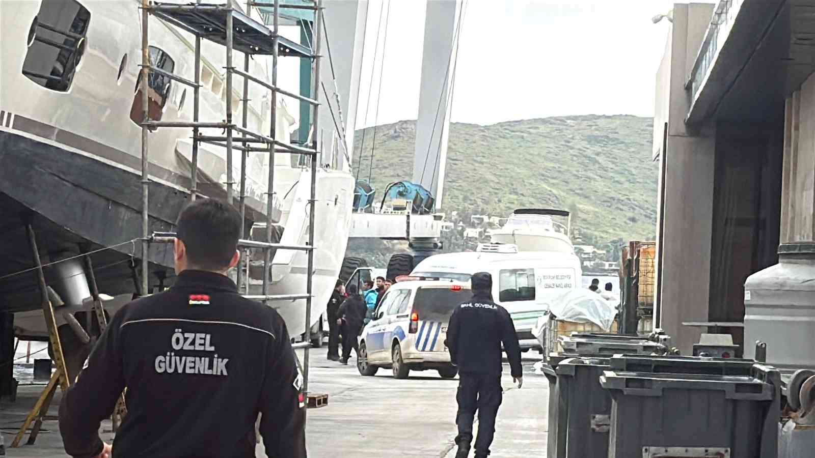 bodrum aciklarinda gocmen botu batti 11 olu 4 iV1aXemU
