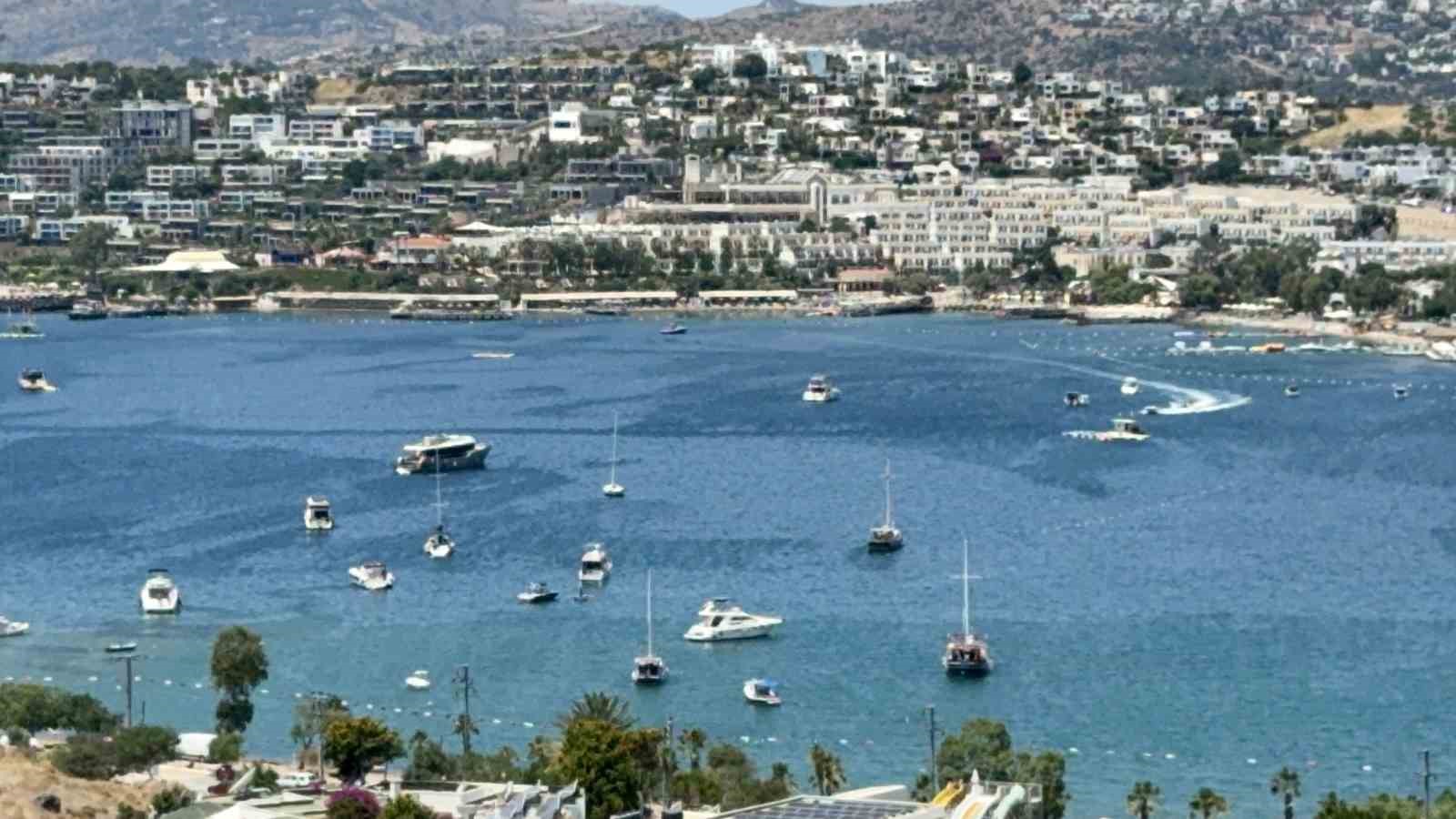 Bodrum koylarında yat kuşatması: Sezon açıldı, denizde yoğunluk başladı 8 bodrum koylarinda yat kusatmasi sezon acildi denizde yogunluk basladi 4 y2dcrKW7