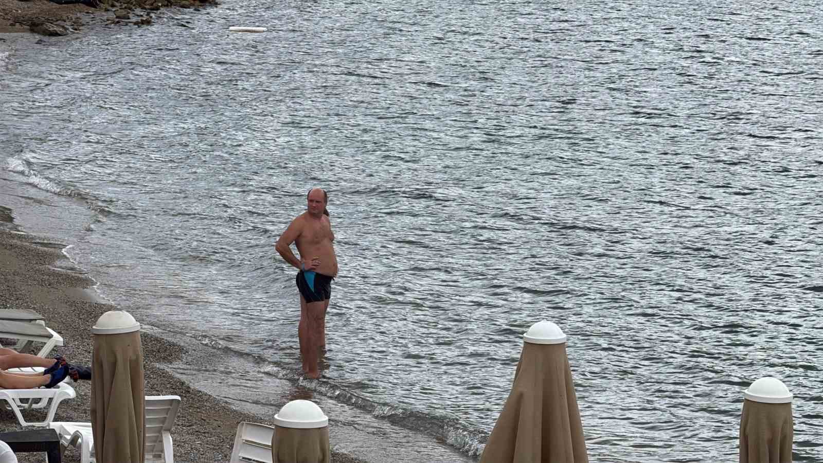 Bodrum’da aynı gün iki manzara: Bir yanda taşkın, diğer yanda deniz keyfi 7 bodrumda ayni gun iki manzara bir yanda taskin diger yanda deniz keyfi 3 Vet5sgGC