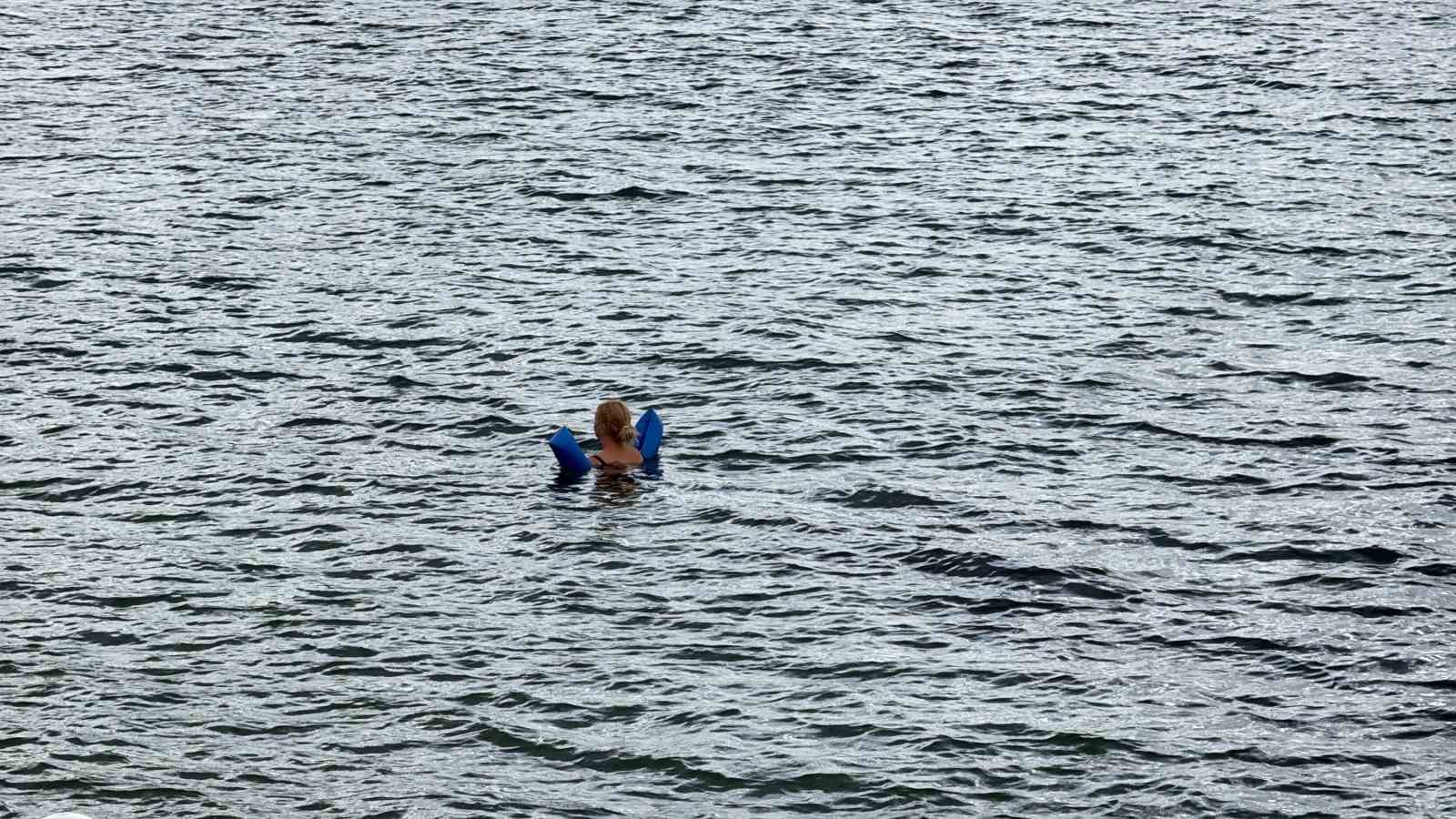 Bodrum’da aynı gün iki manzara: Bir yanda taşkın, diğer yanda deniz keyfi 9 bodrumda ayni gun iki manzara bir yanda taskin diger yanda deniz keyfi 5 UbnLHKr9