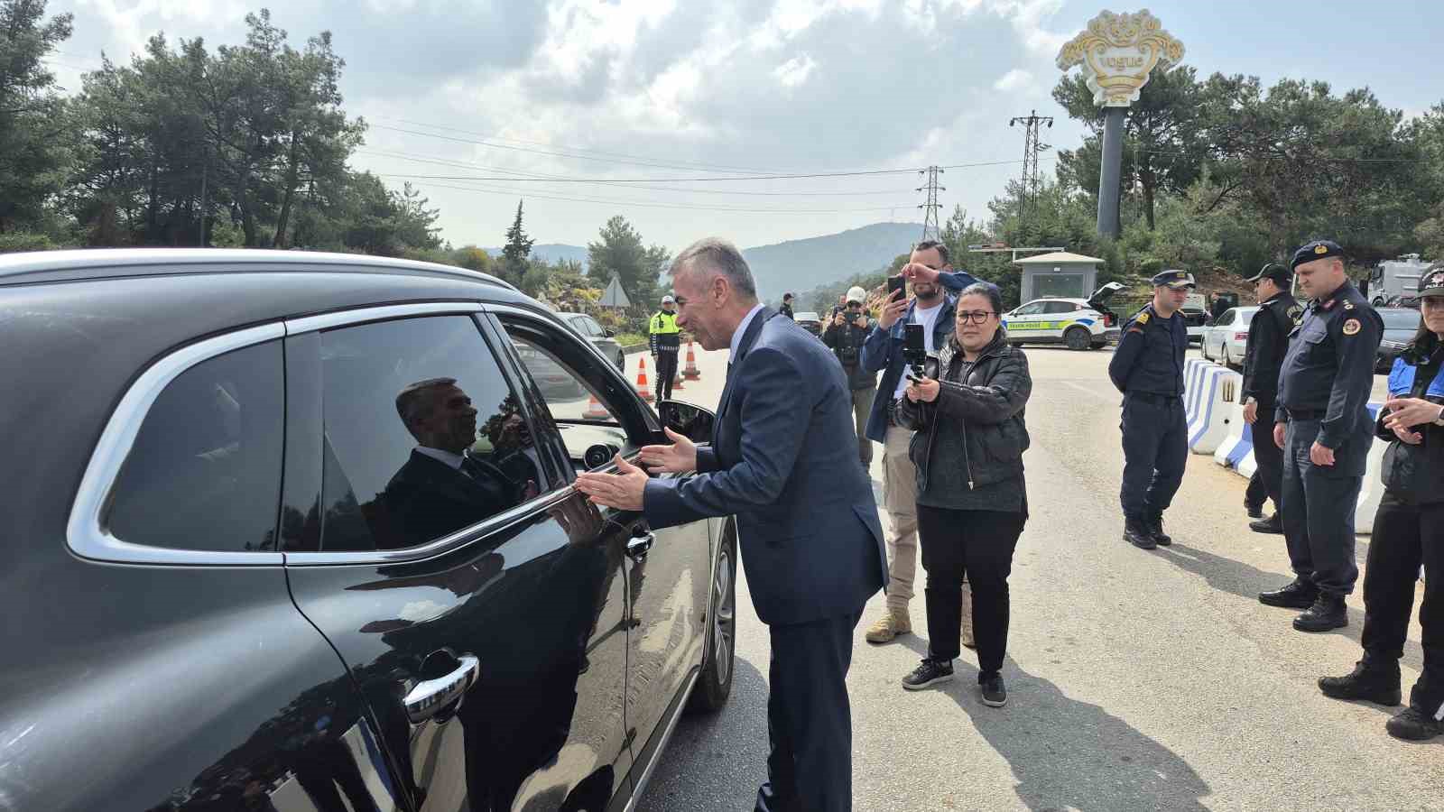 bodrumda bayram denetimleri siki 1 gunde 25 bin arac girdi 3