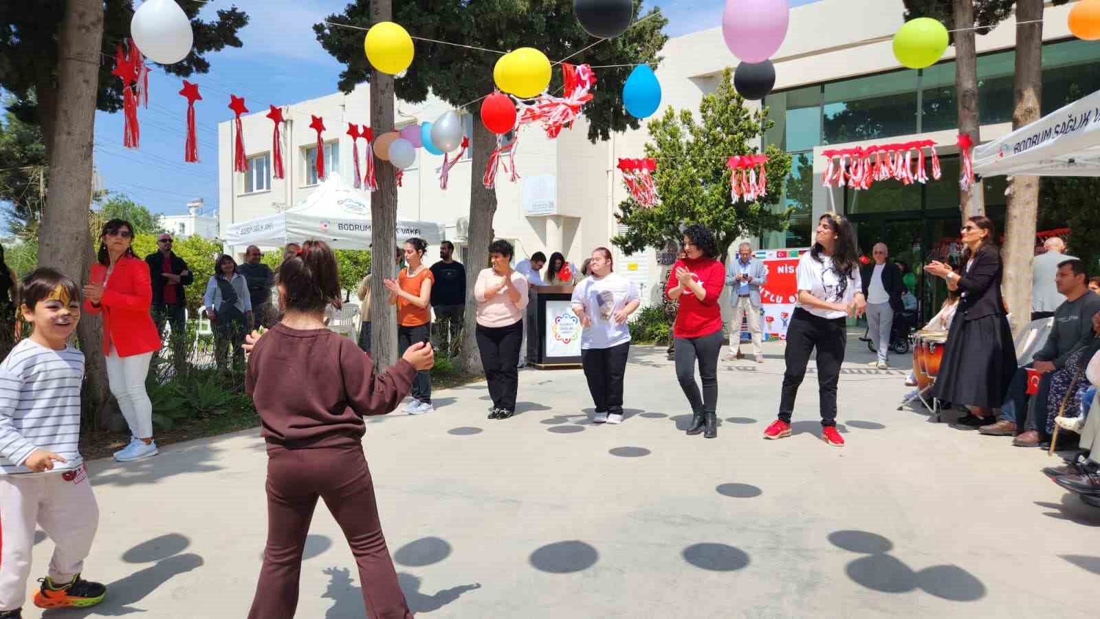 bodrumda ozel cocuklar sahnede alkis aldi 0 IjaezuEO