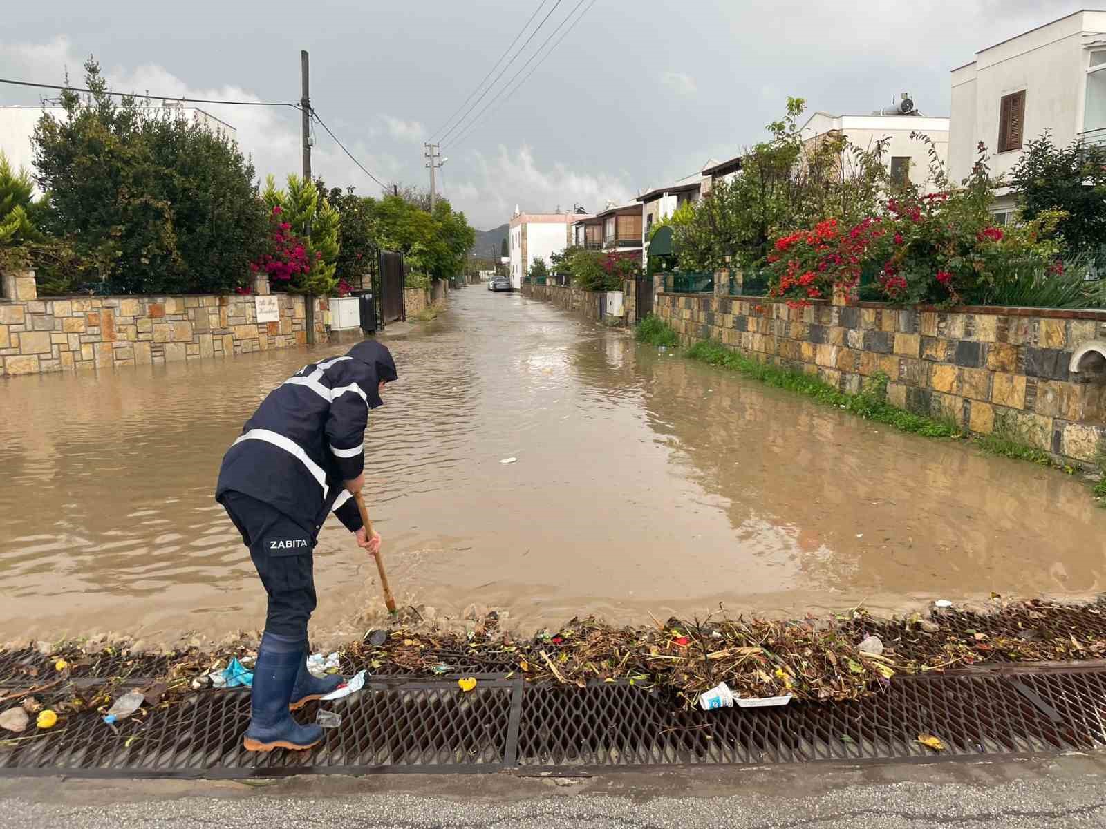 bodrumda sel sonrasi ilk aciklama metrekareye 45 kilogram yagis dustu 12 dJ4qw7FM