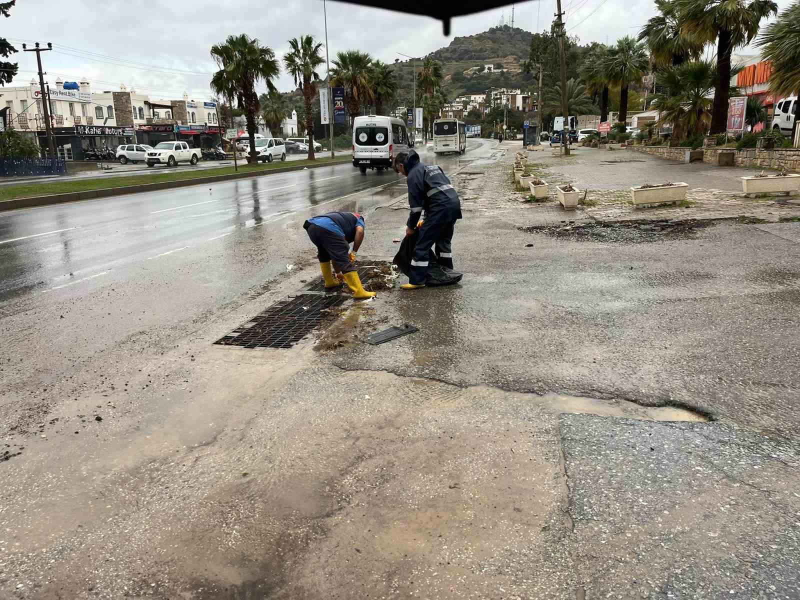 bodrumda sel sonrasi ilk aciklama metrekareye 45 kilogram yagis dustu 8 GMYQfUSJ