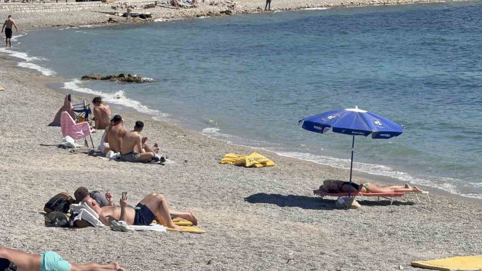 Bodrum’da yazdan kalma günler: Sahiller dolup taştı, kruvaziyerle 274 turist geldi 5 bodrumda yazdan kalma gunler sahiller dolup tasti kruvaziyerle 274 turist geldi 1 5mwS6EAF