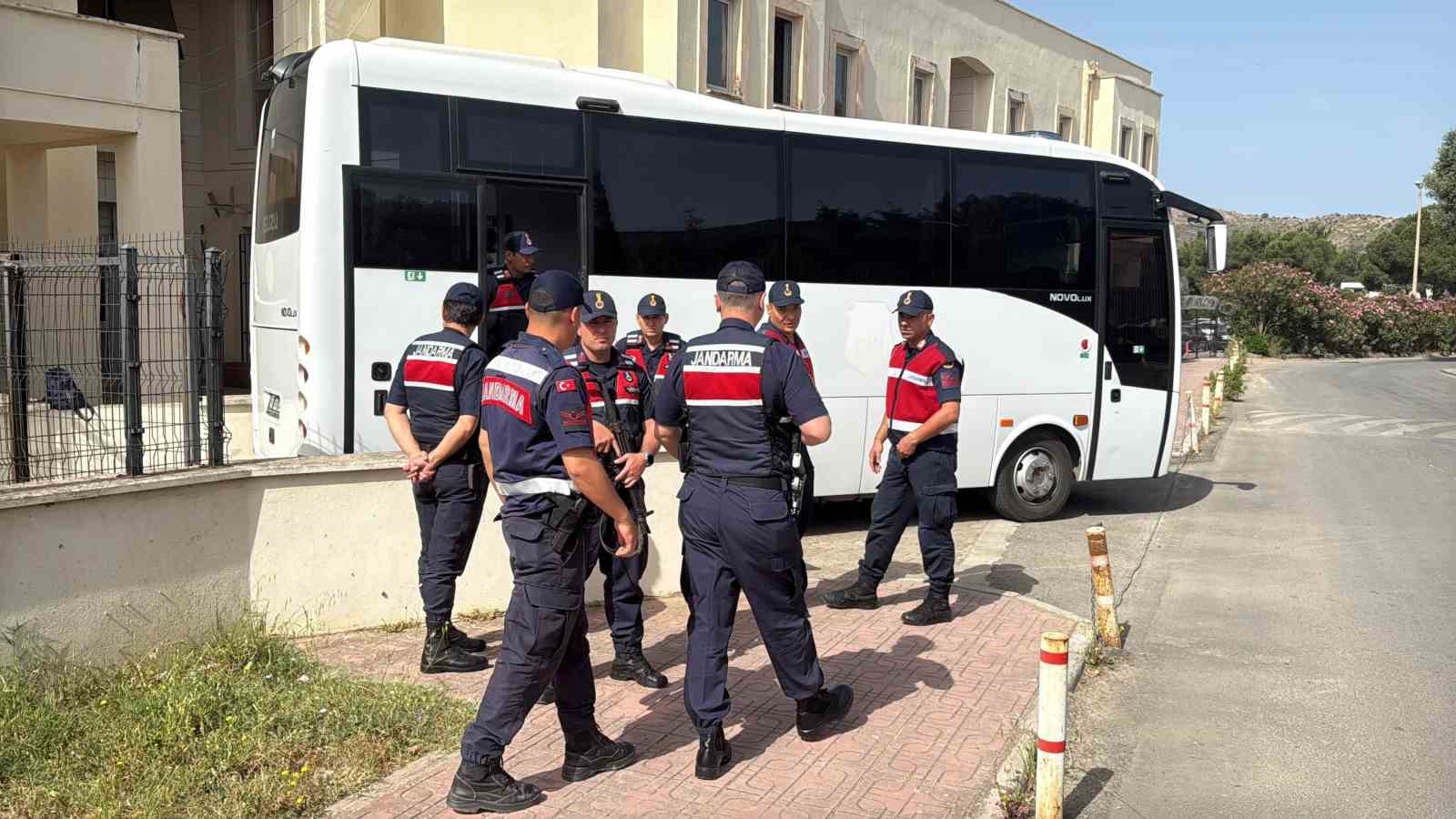 bodrumdaki rusvet davasinda belediye meclis uyesi niyazi atare ve ibrahim cirakogluna 5er yil hapis ehenjAZr