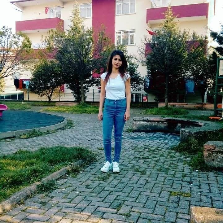 bogularak oldurulen kadin son yolculuguna ugurlandi 6 JDeYAkBC