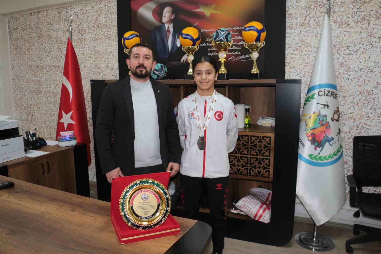 boksta avrupa 2si olan asmin cabasa cizrede coskulu karsilama 1 nkndw3Ms