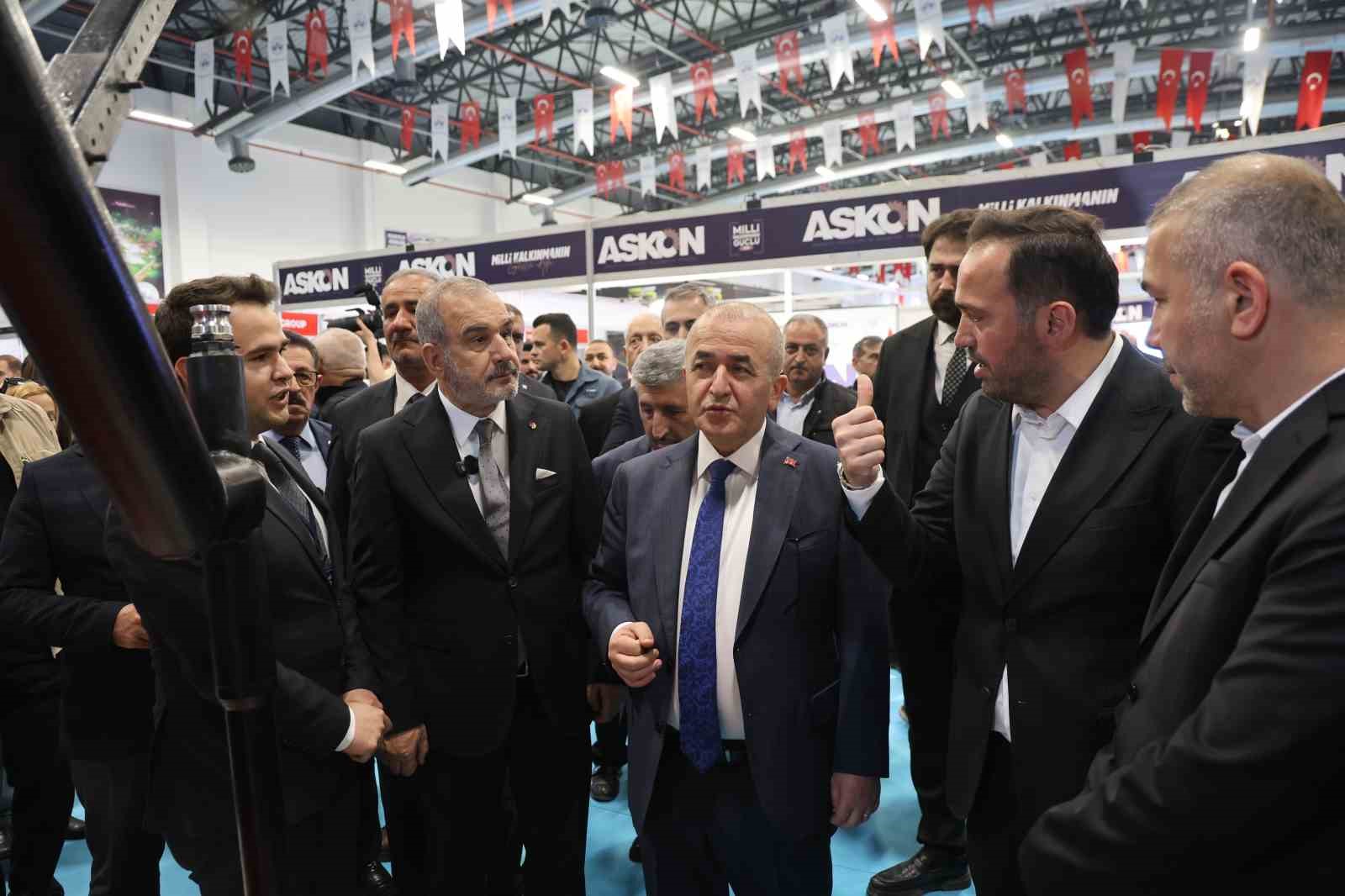 bolgenin en kapsamli insaat fuari elazigda basladi 2 jsiBtEbz