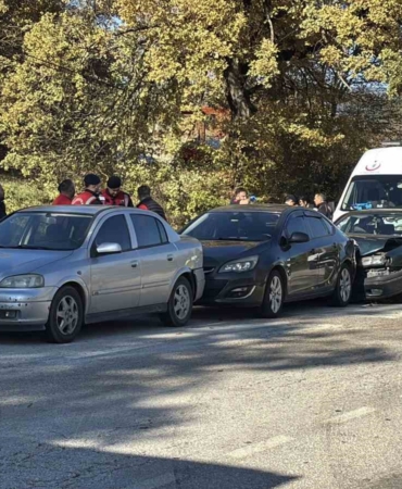 bolu-abant-yolunda-zincirleme-kaza-3-yarali-mO9Ky6Sn.jpg