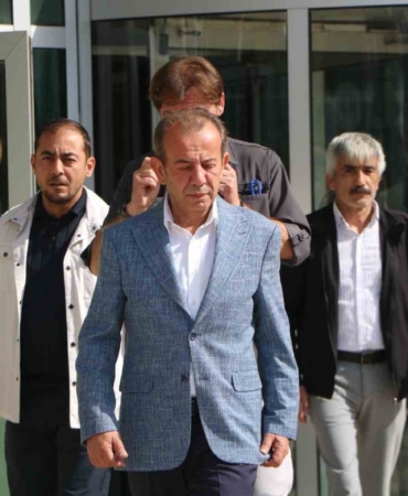 bolu-belediye-baskani-tanju-ozcan-nefret-ve-ayrimcilik-davasindan-beraat-etti-uCjYPmBI.jpg