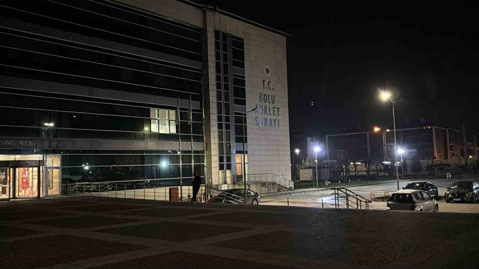 bolu belediyesinde yurutulen sorusturmada gozaltina alinan 3 kisi serbest birakildi 2 cH5Org8h