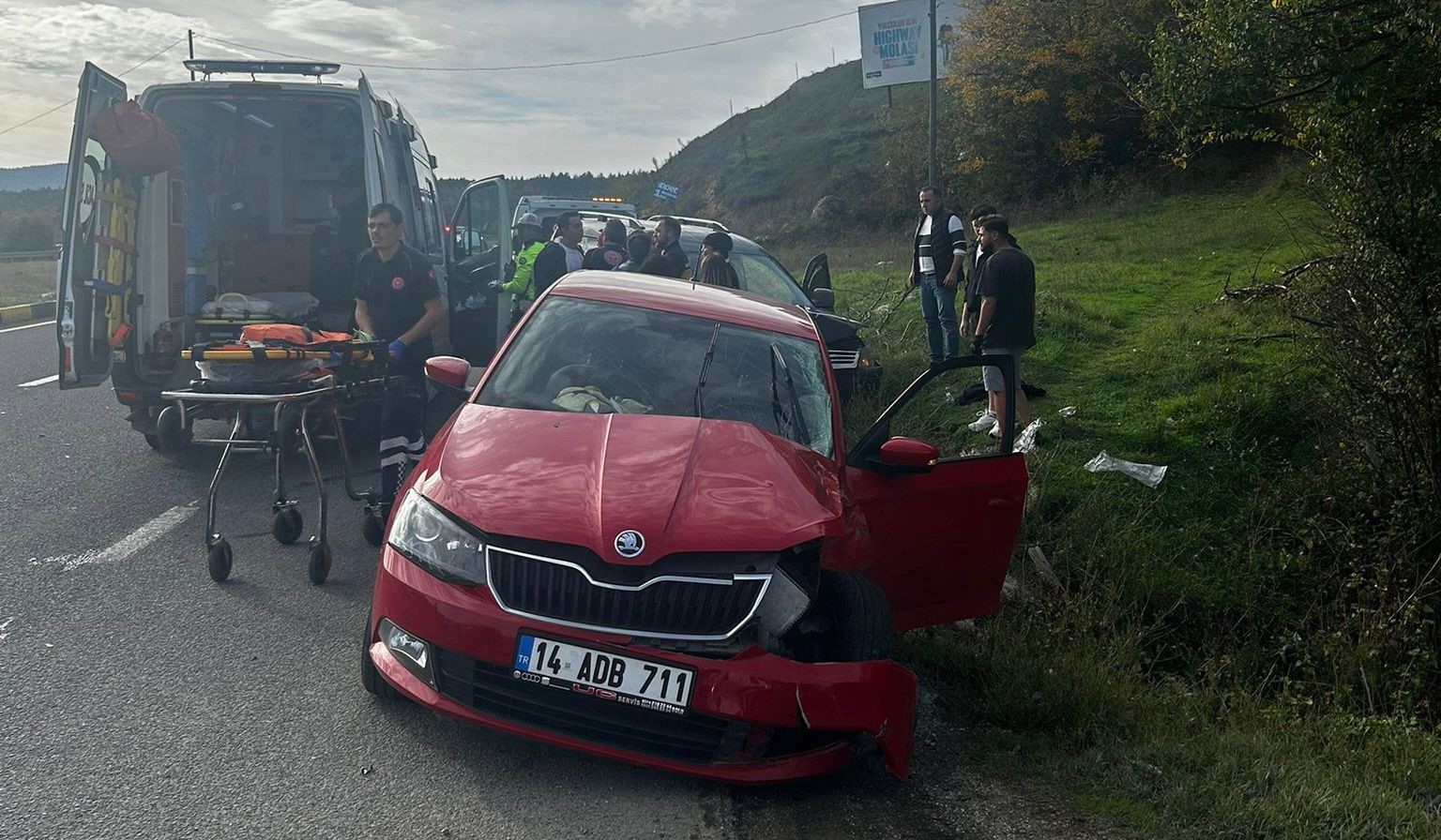 bolu d 100de iki arac carpisti 5 yarali 1 dVwHJfgy
