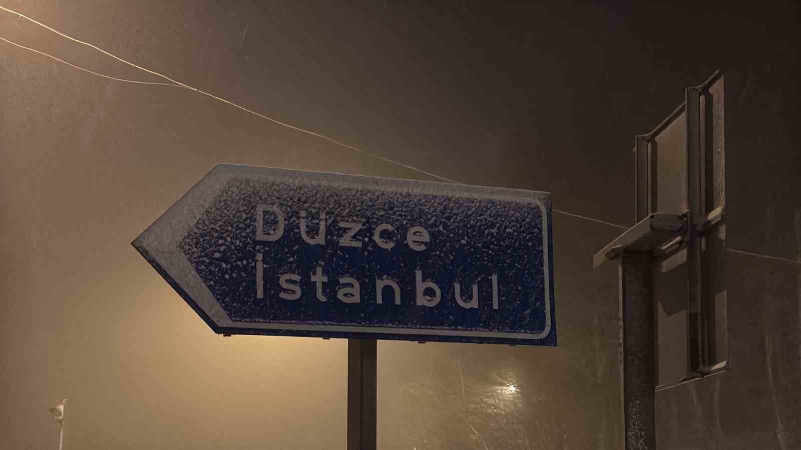 bolu dagi gecisinde kar yagisi basladi 4 pEEicWbW